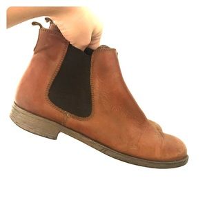 Dune Brown Leather Chelsea Boots (EU 38/US 7)
